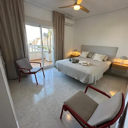 Casa Macarena 2 *